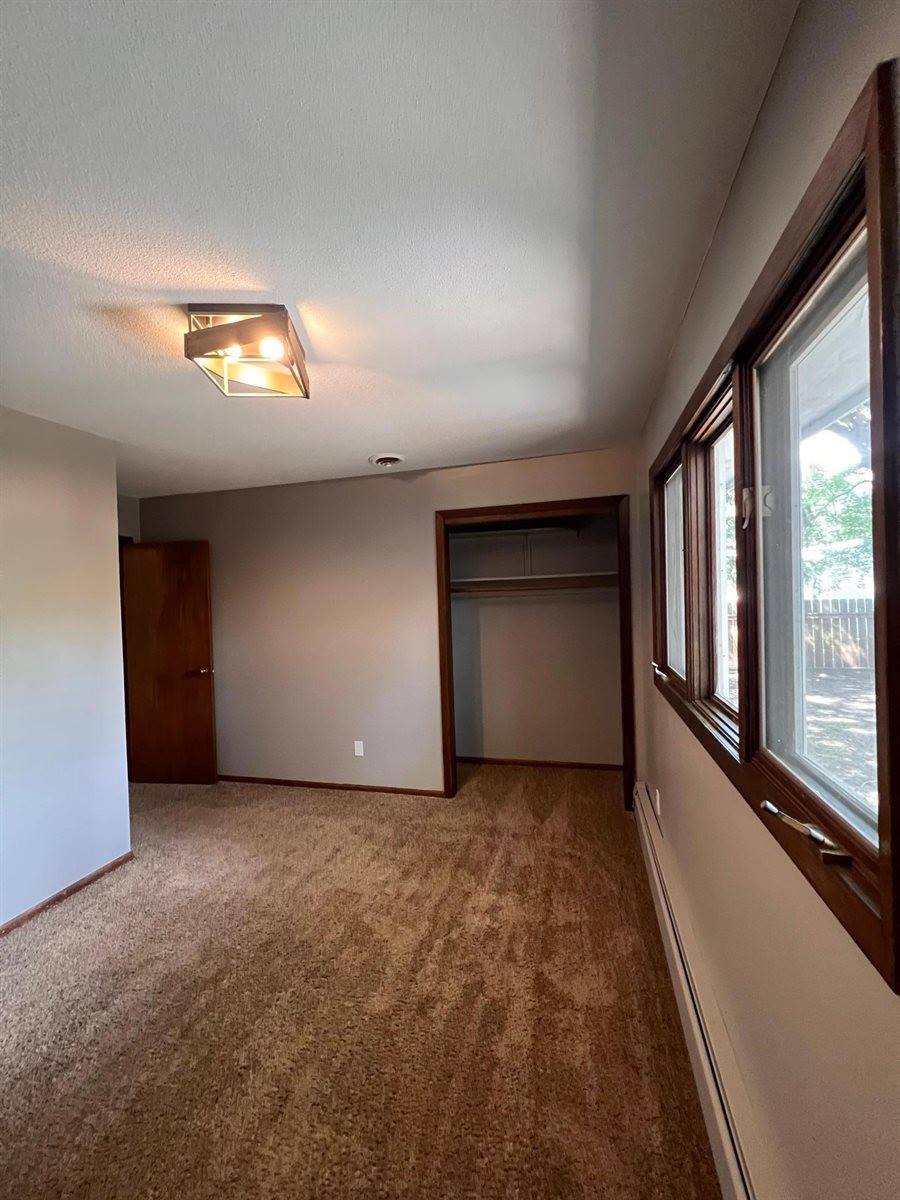 720 4th Street NE, Staples, MN 56479