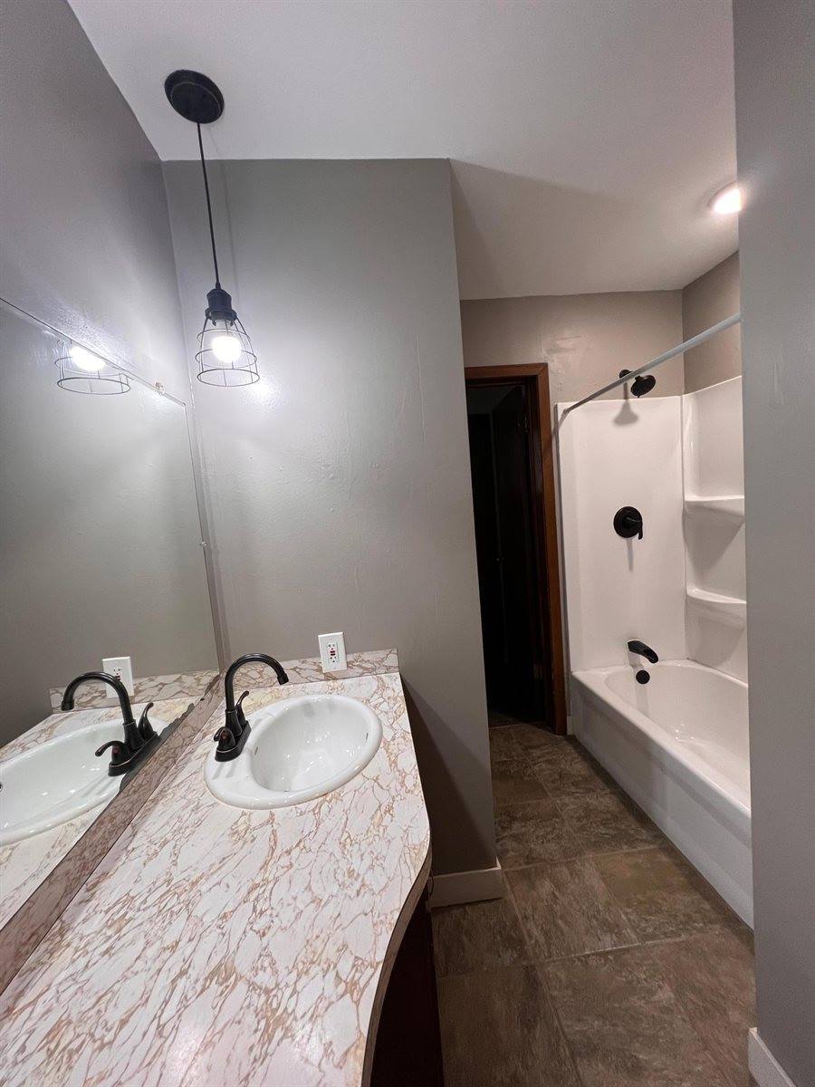 720 4th Street NE, Staples, MN 56479