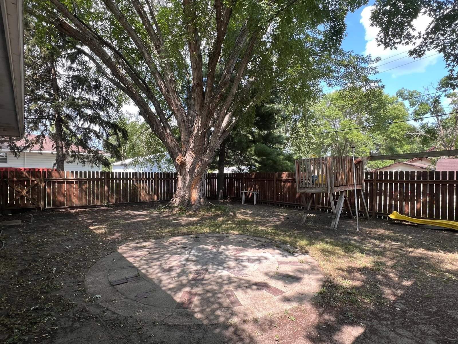 720 4th Street NE, Staples, MN 56479