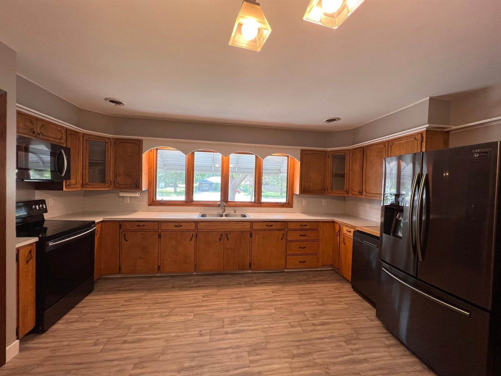 720 4th Street NE, Staples, MN 56479