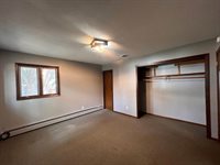 720 4th Street NE, Staples, MN 56479