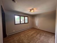 720 4th Street NE, Staples, MN 56479