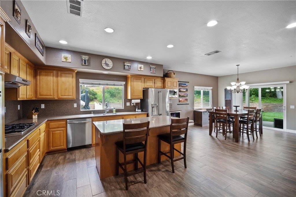 14189 Dove Canyon Drive, Riverside, CA 92503