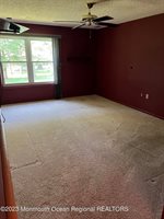 211 Ravenswood Road, Englishtown, NJ 07726