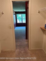 211 Ravenswood Road, Englishtown, NJ 07726