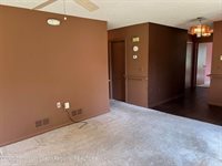 211 Ravenswood Road, Englishtown, NJ 07726