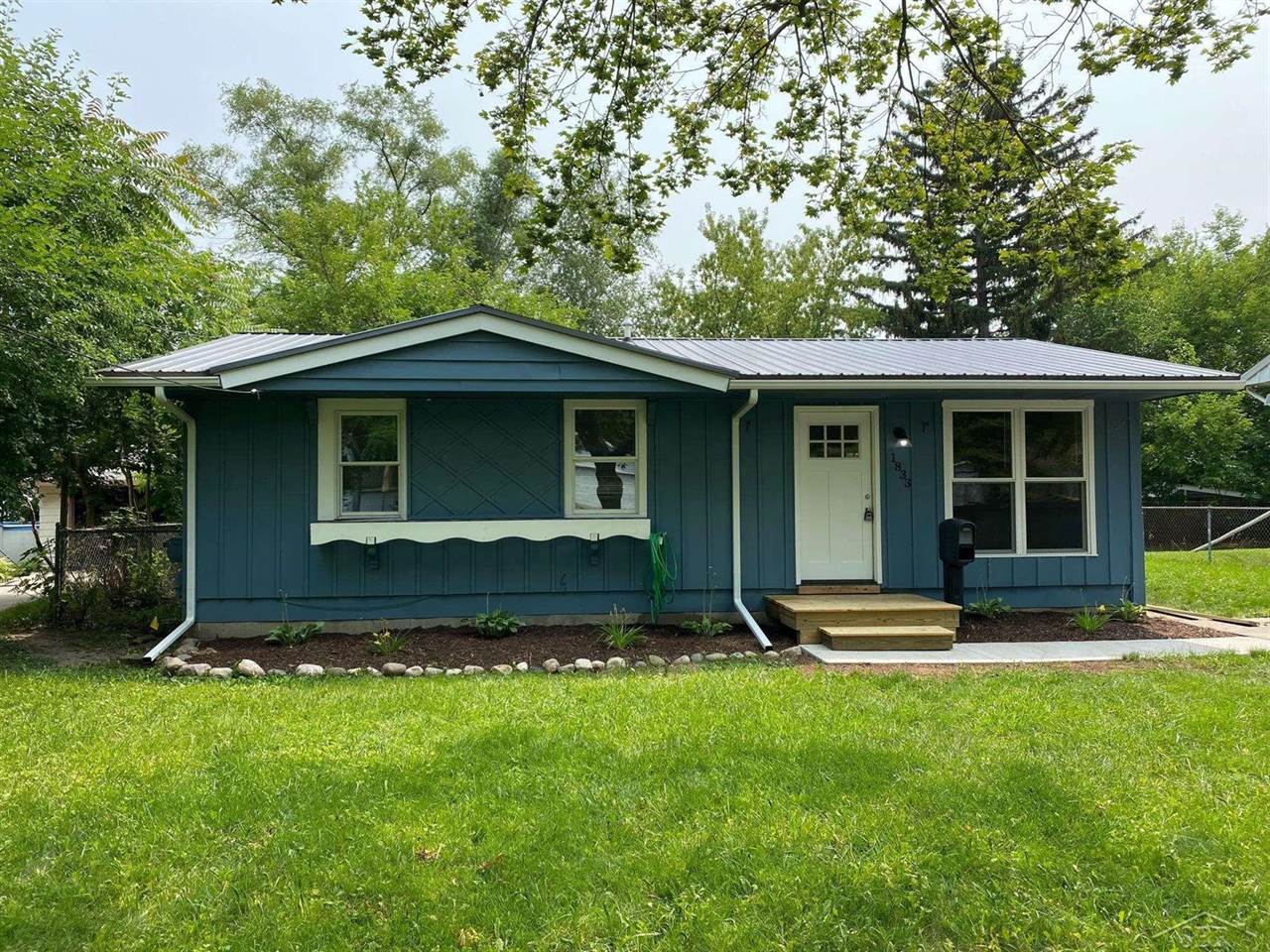1833 Arthur, Saginaw, MI 48602