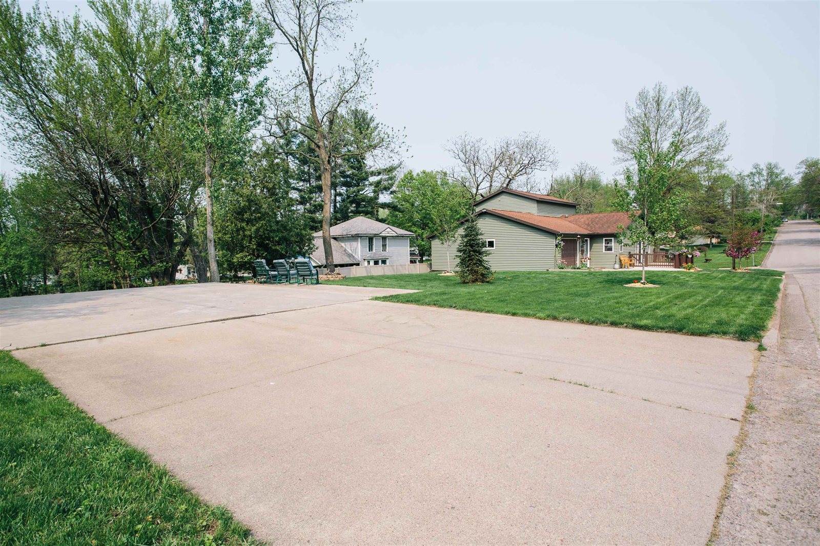 115 E 1st Street, Neillsville, WI 54456