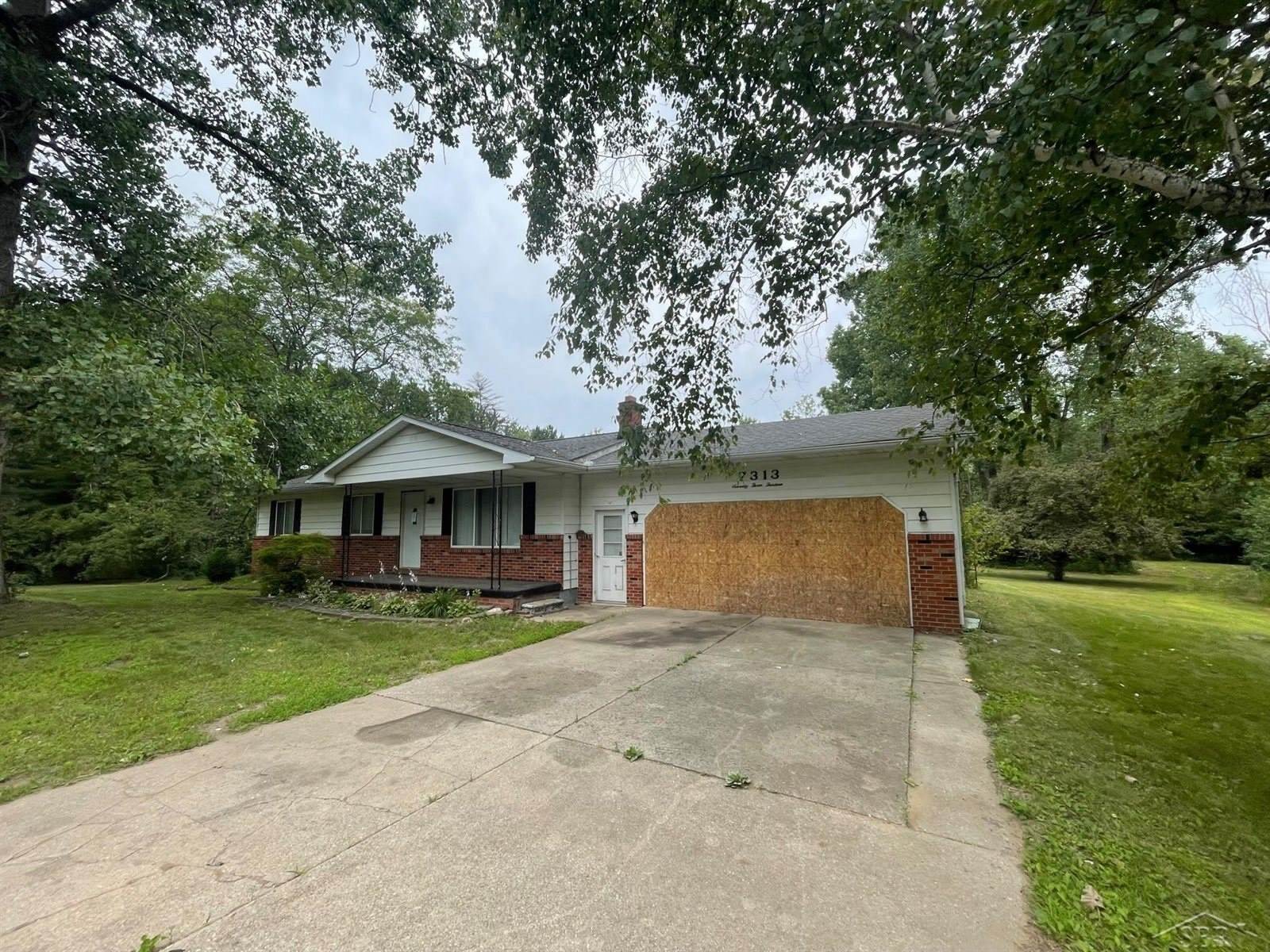 7313 E Rathbun, Saginaw, MI 48415