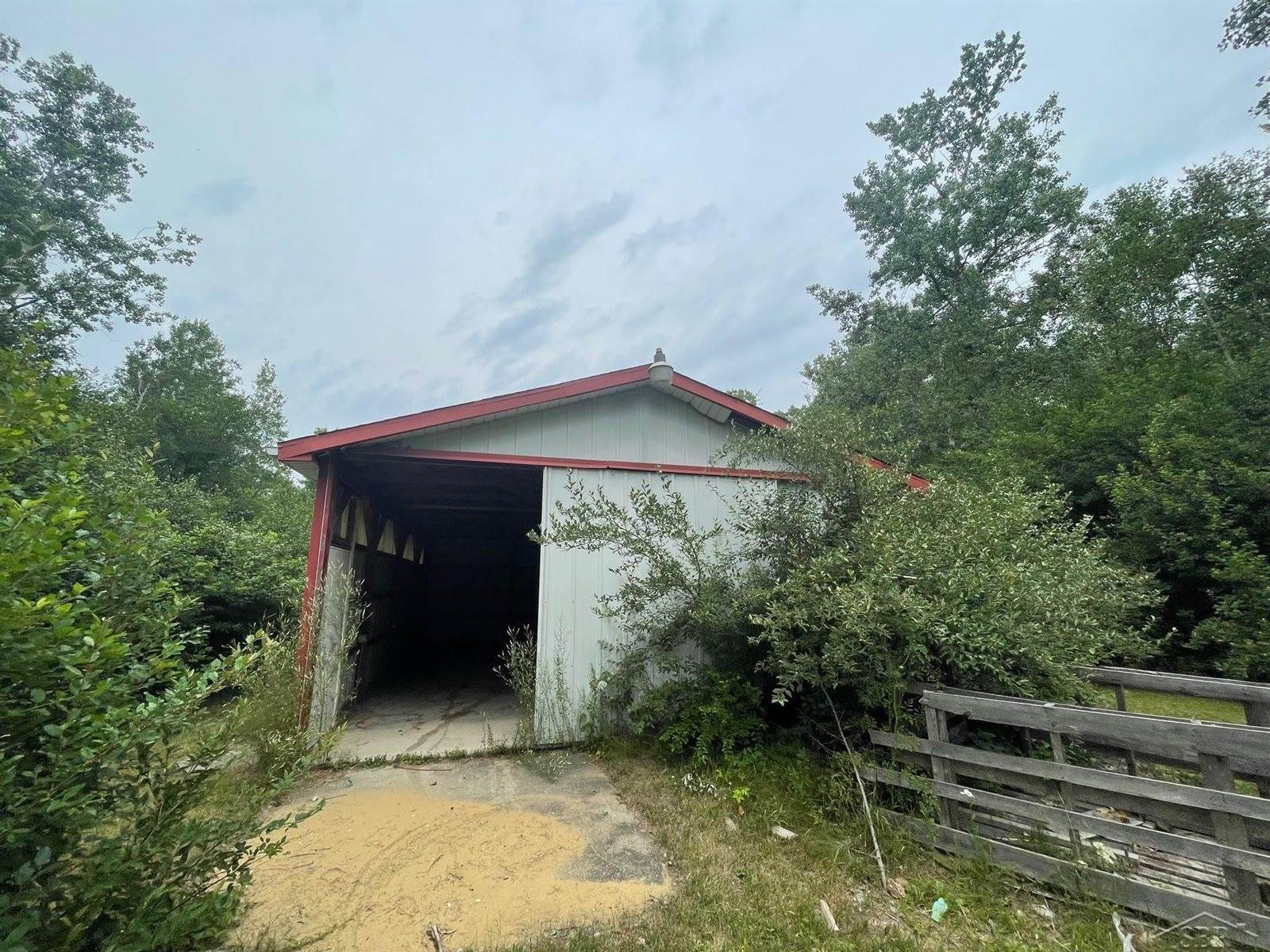 7313 E Rathbun, Saginaw, MI 48415