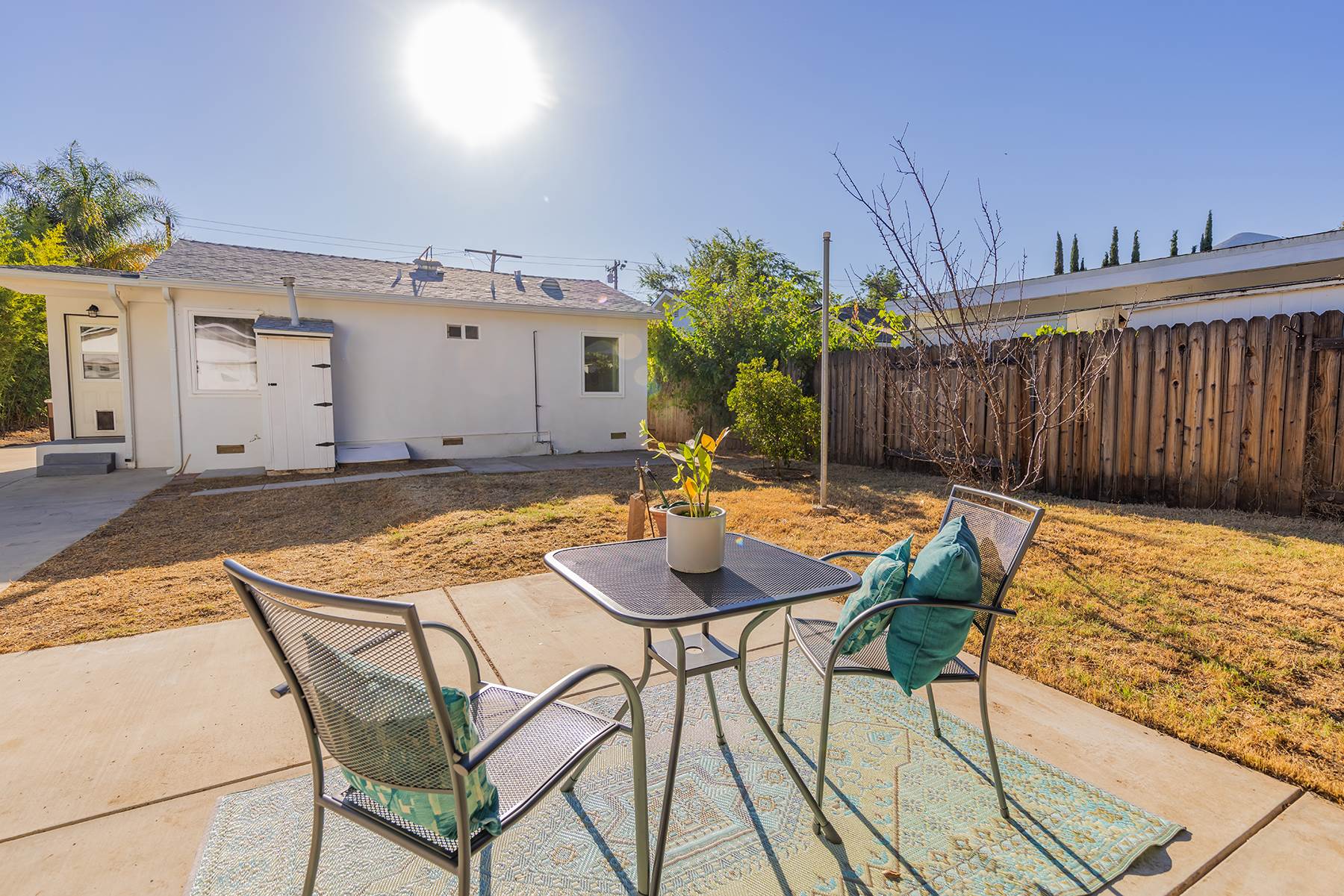 112 N. Fulton St., Ojai, CA 93023