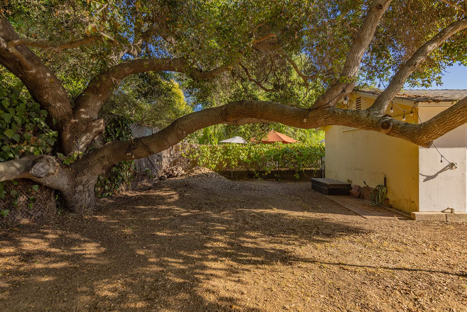 112 N. Fulton St., Ojai, CA 93023