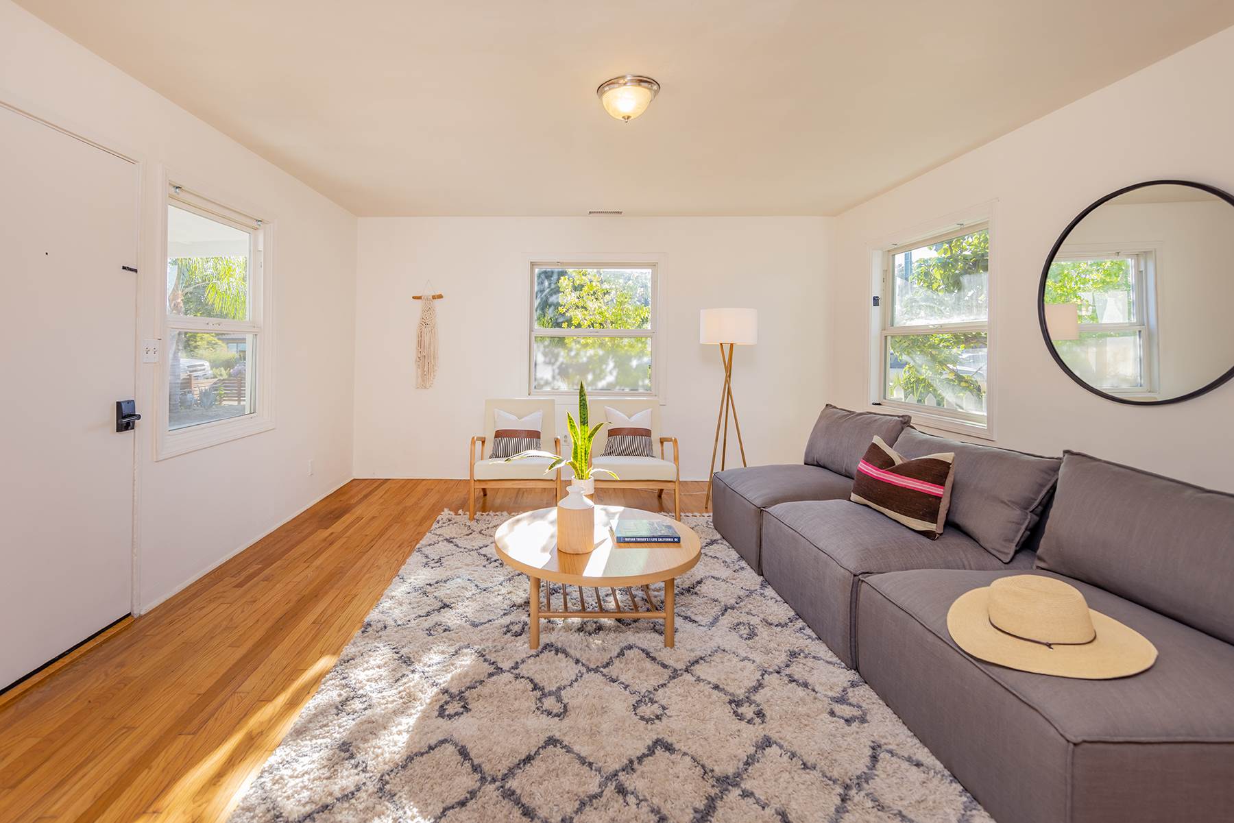 112 N. Fulton St., Ojai, CA 93023