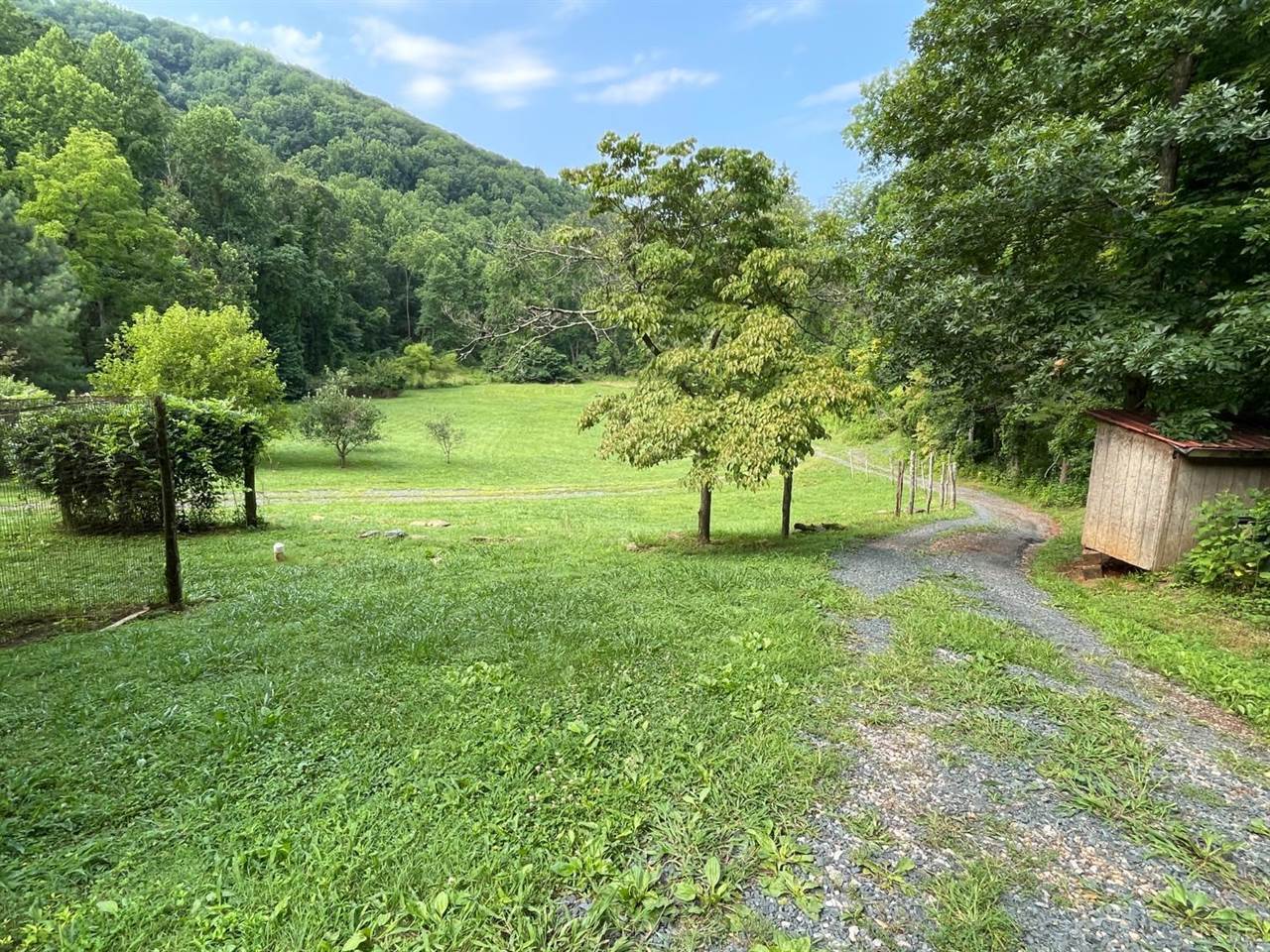 704 Peters Hollow Road, Monroe, VA 24574