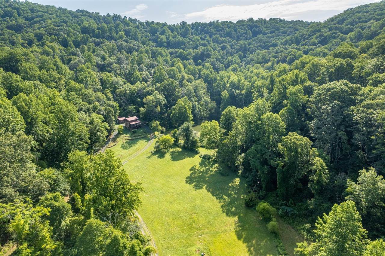 704 Peters Hollow Road, Monroe, VA 24574