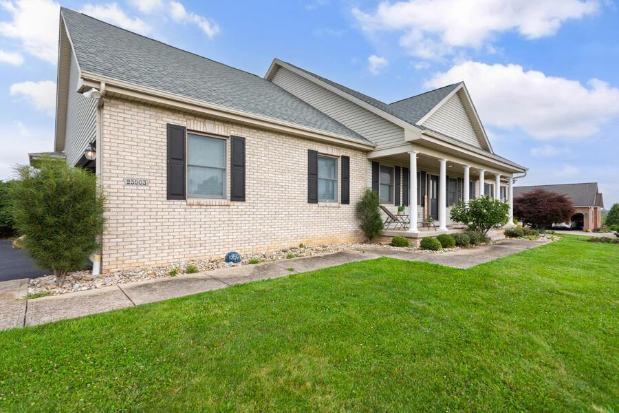 25903 Morris Salem Road, Circleville, OH 43113