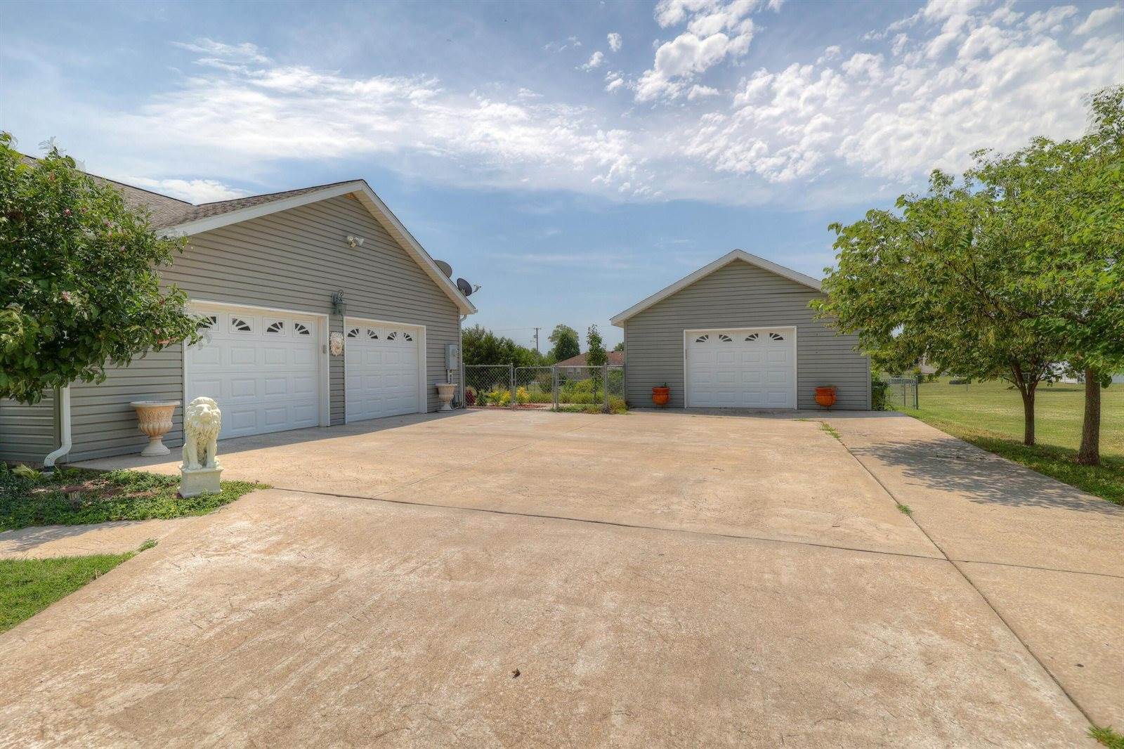 4014 East 24th Street, Joplin, MO 64804