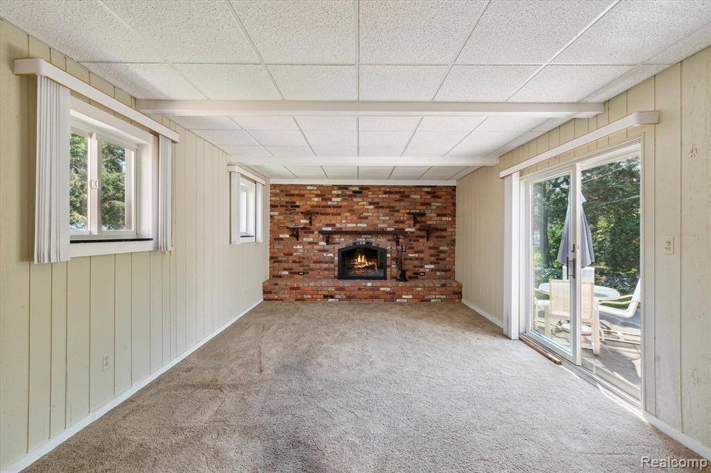 7344 Iroquois Street, Westland, MI 48185