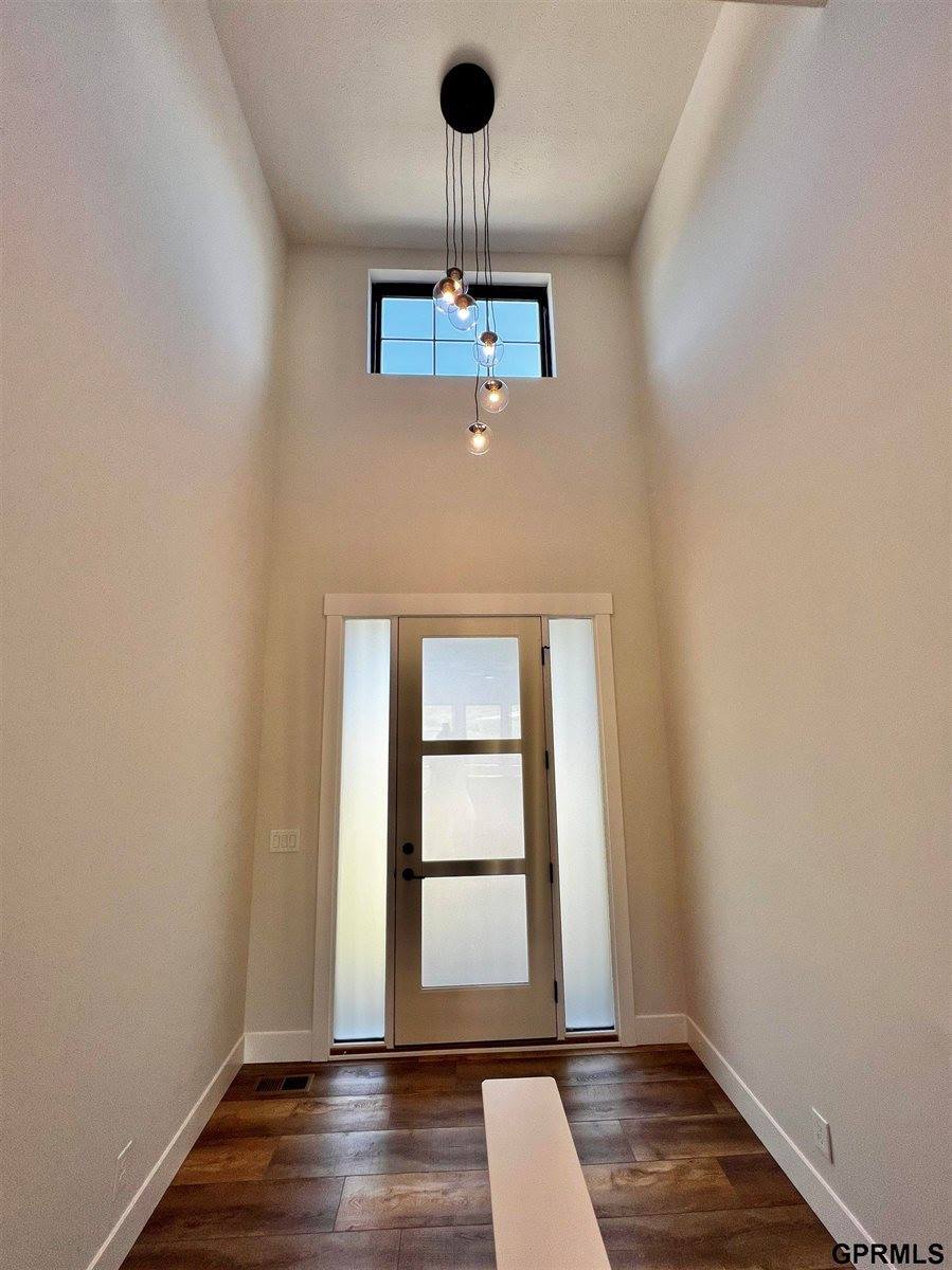 21201 Arbor Court, Elkhorn, NE 68022