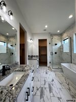 21201 Arbor Court, Elkhorn, NE 68022