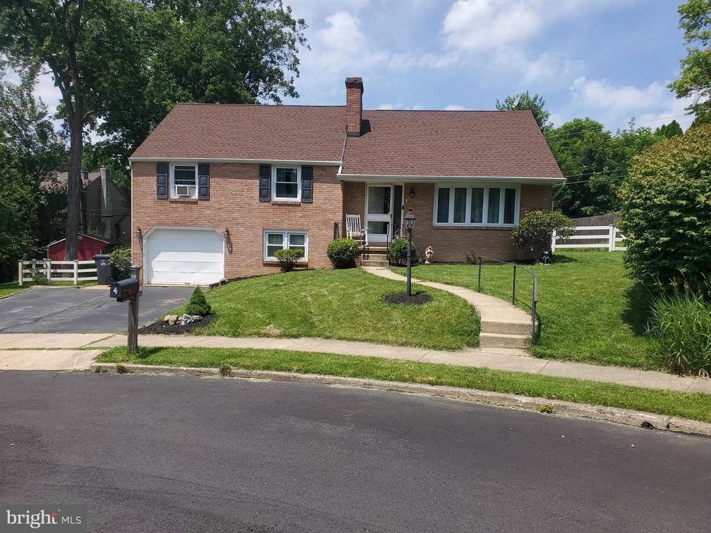 4 Forrest Lawn Court, Reading, PA 19606