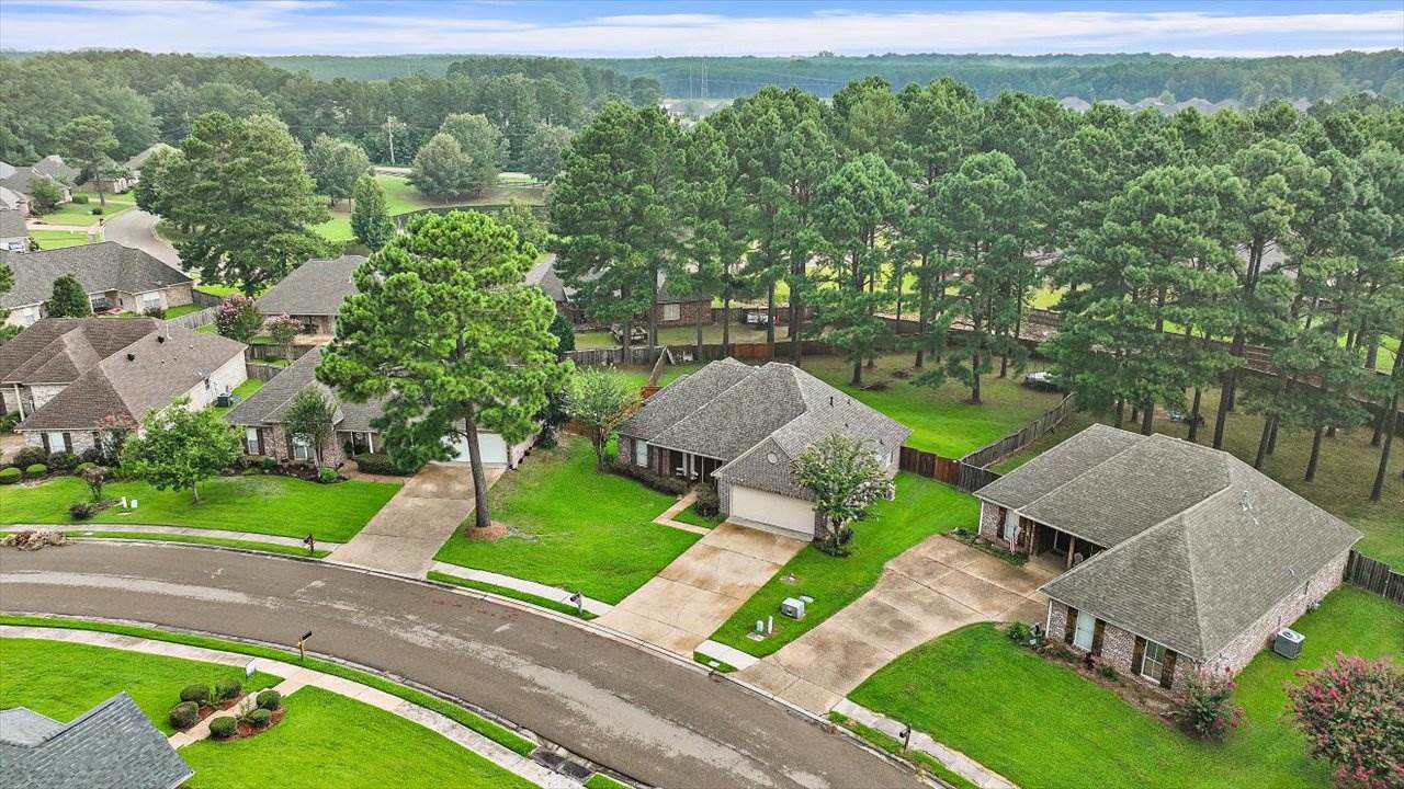 106 Deer Creek Cove, Madison, MS 39110