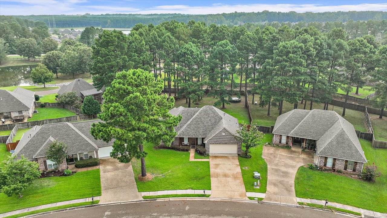 106 Deer Creek Cove, Madison, MS 39110