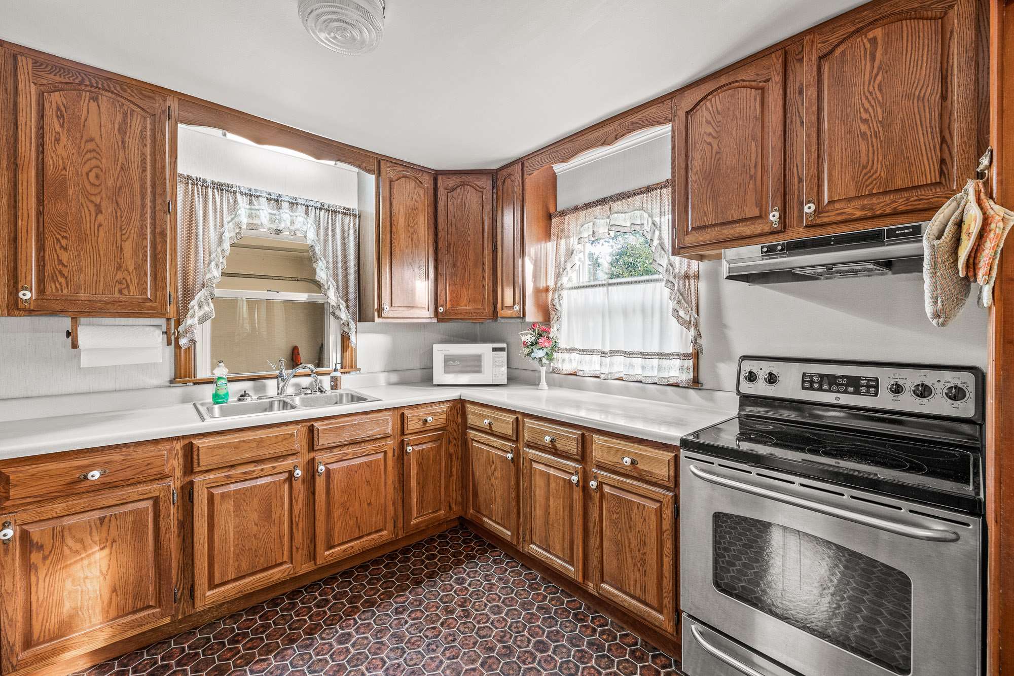 314 E Mineral Ave, Monterey, TN 38574