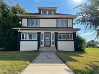 224 West St W, Ray, ND 58849