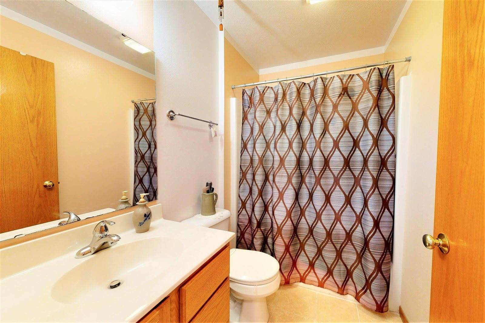 1301 Montclair Pl, Fort Atkinson, WI 53538