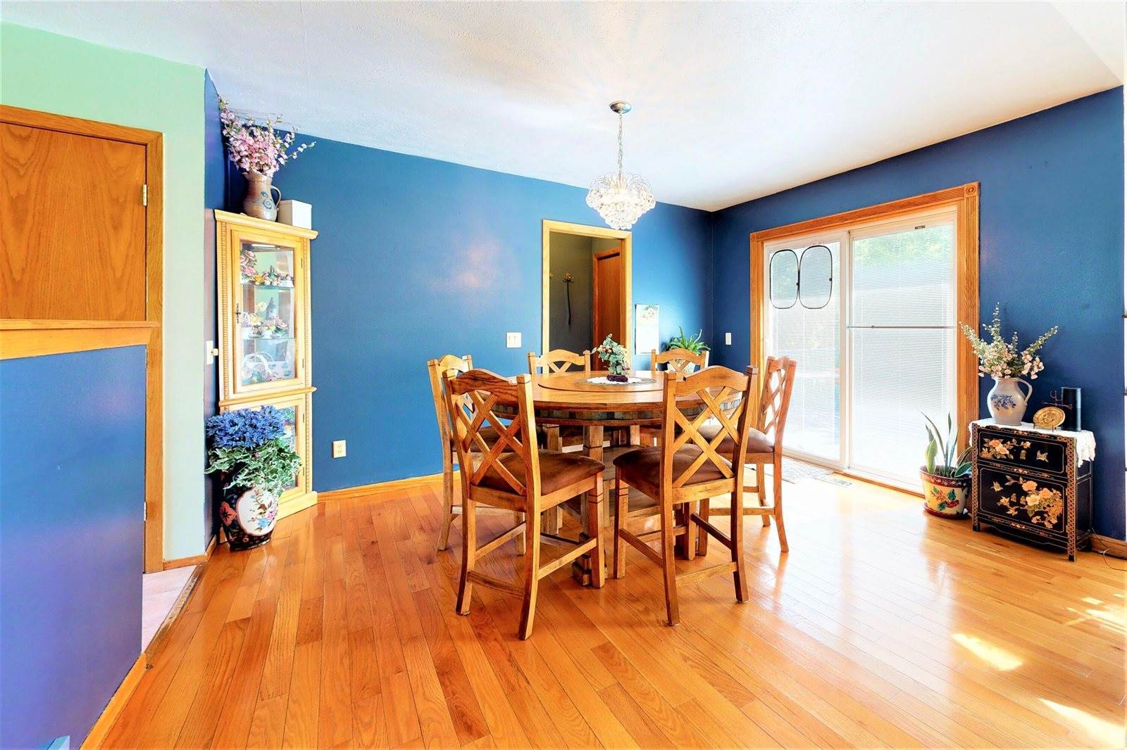 1301 Montclair Pl, Fort Atkinson, WI 53538