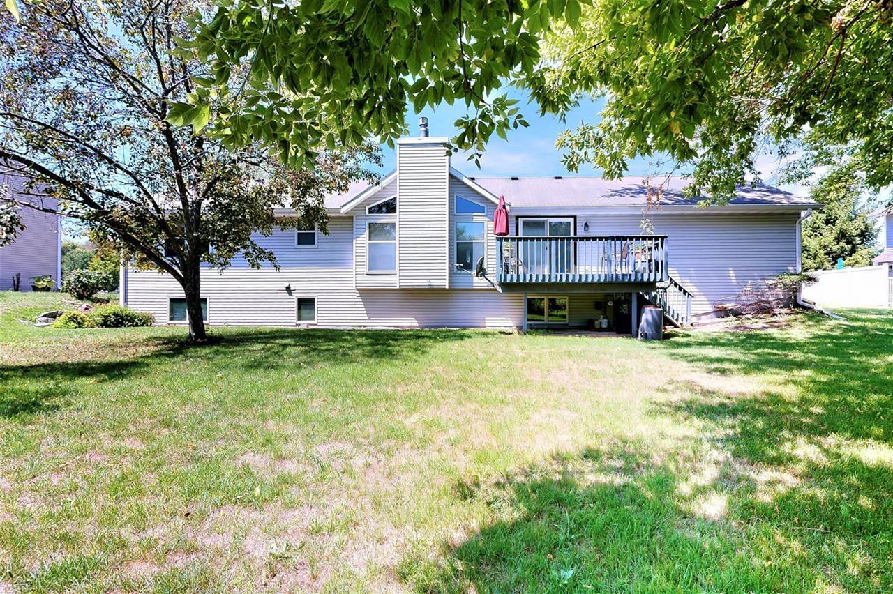 1301 Montclair Pl, Fort Atkinson, WI 53538