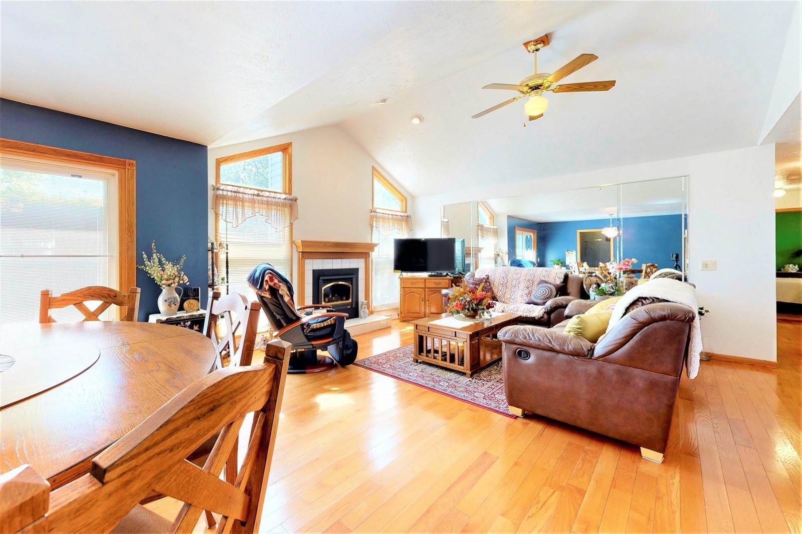 1301 Montclair Pl, Fort Atkinson, WI 53538