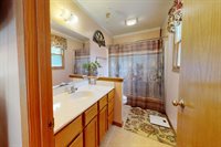 1301 Montclair Pl, Fort Atkinson, WI 53538