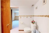 1301 Montclair Pl, Fort Atkinson, WI 53538