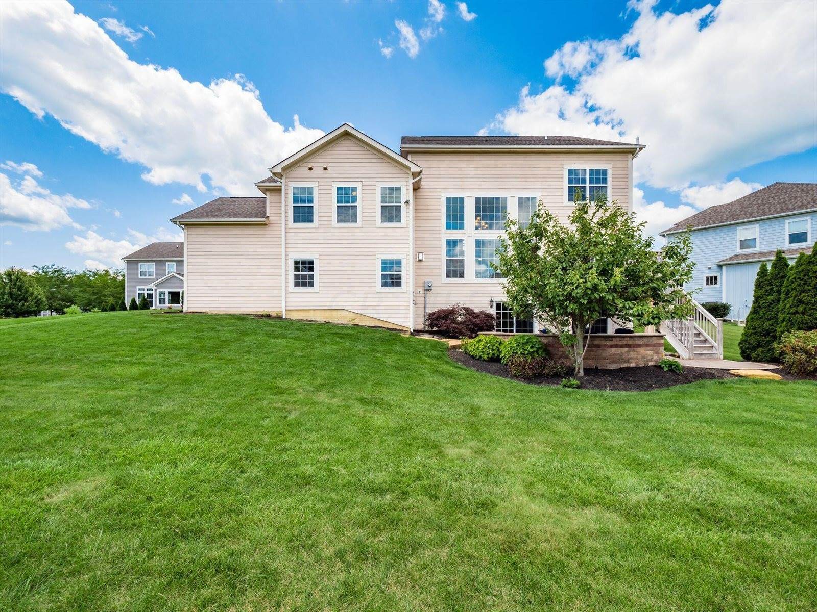 8096 Cliffrose Court, Plain City, OH 43064