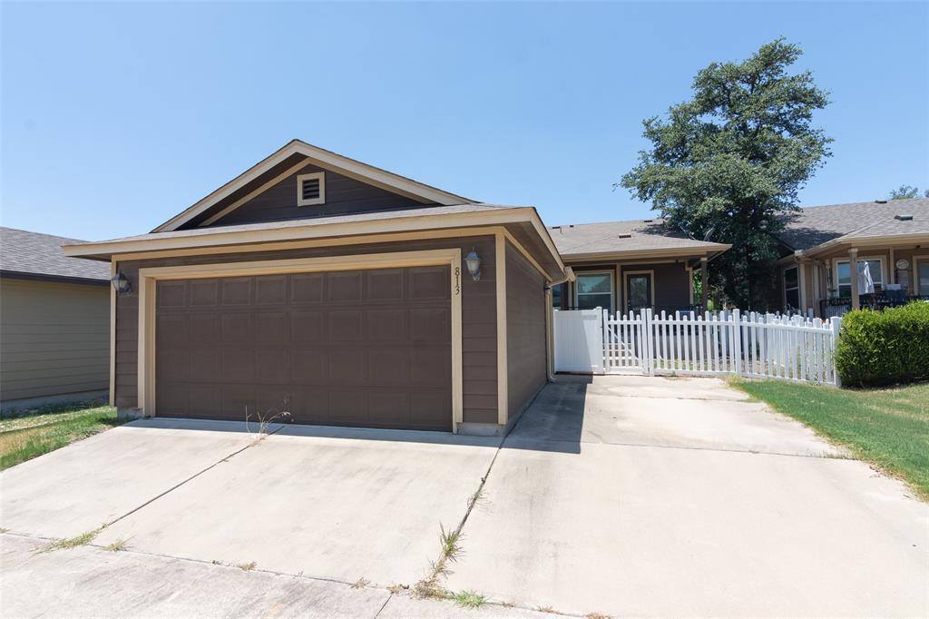 813 Heritage Springs Trl, Round Rock, TX 78664