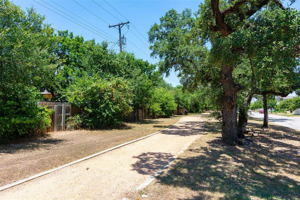 813 Heritage Springs Trl, Round Rock, TX 78664