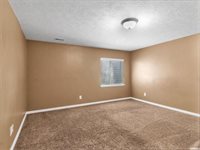 386 North Bryant Blvd, Saratoga Springs, UT 84045