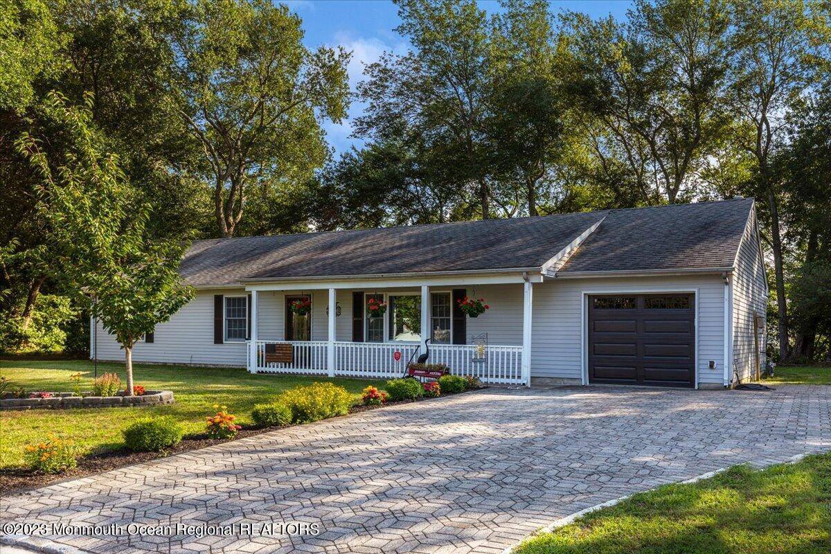 189 Cortney Court, Barnegat, NJ 08005