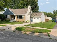 1015 N 8th Avenue, Wausau, WI 54401