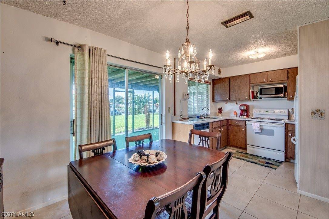 1401 SE 36th Terrace, Cape Coral, FL 33904