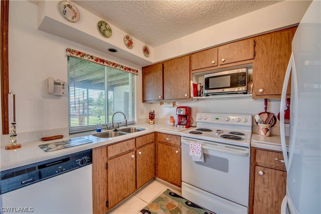 1401 SE 36th Terrace, Cape Coral, FL 33904