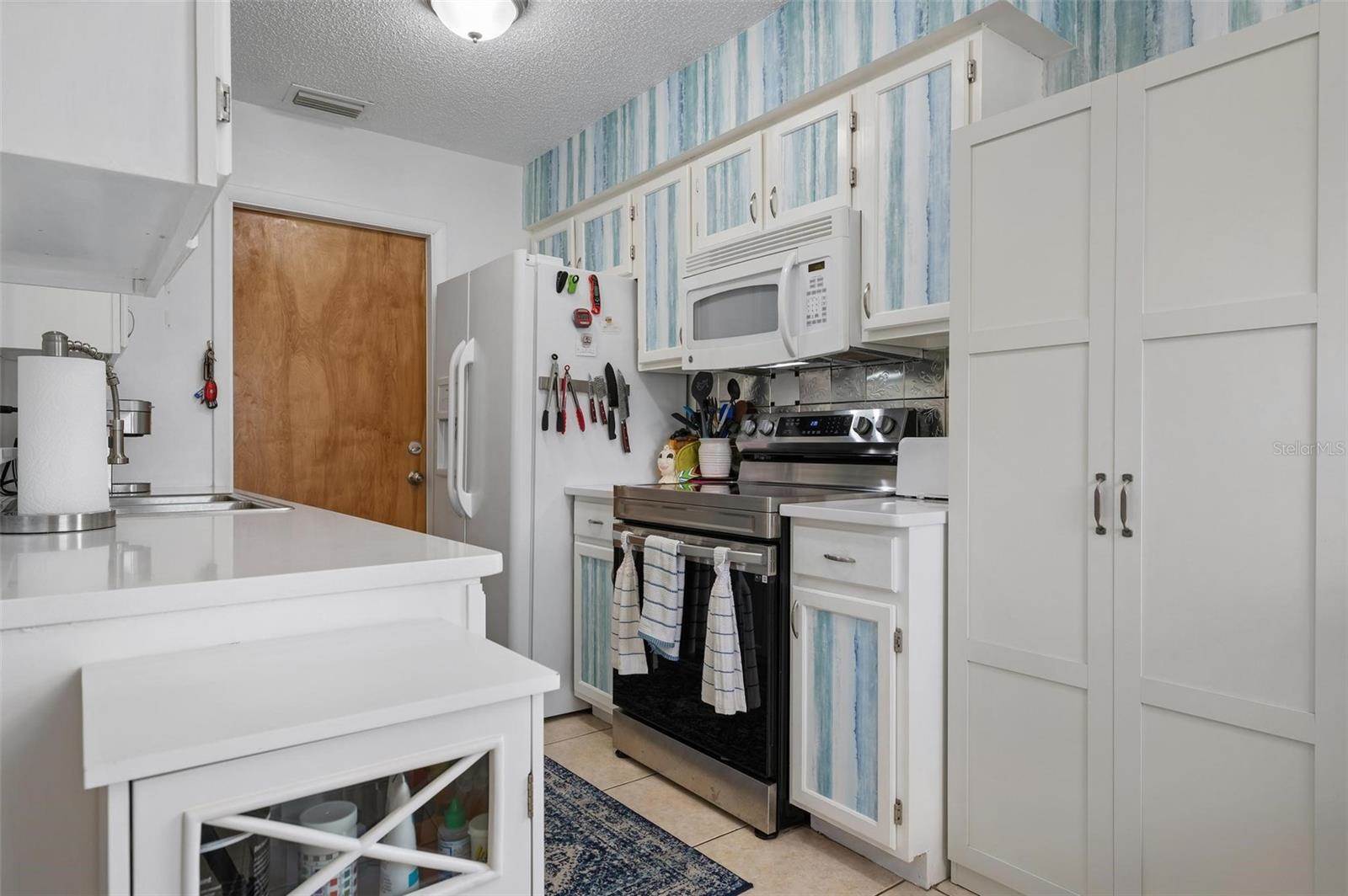 4121 Palau Drive, Sarasota, FL 34241