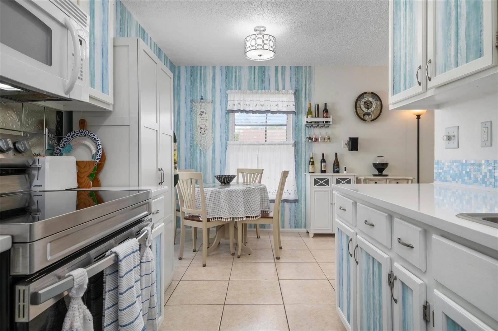 4121 Palau Drive, Sarasota, FL 34241