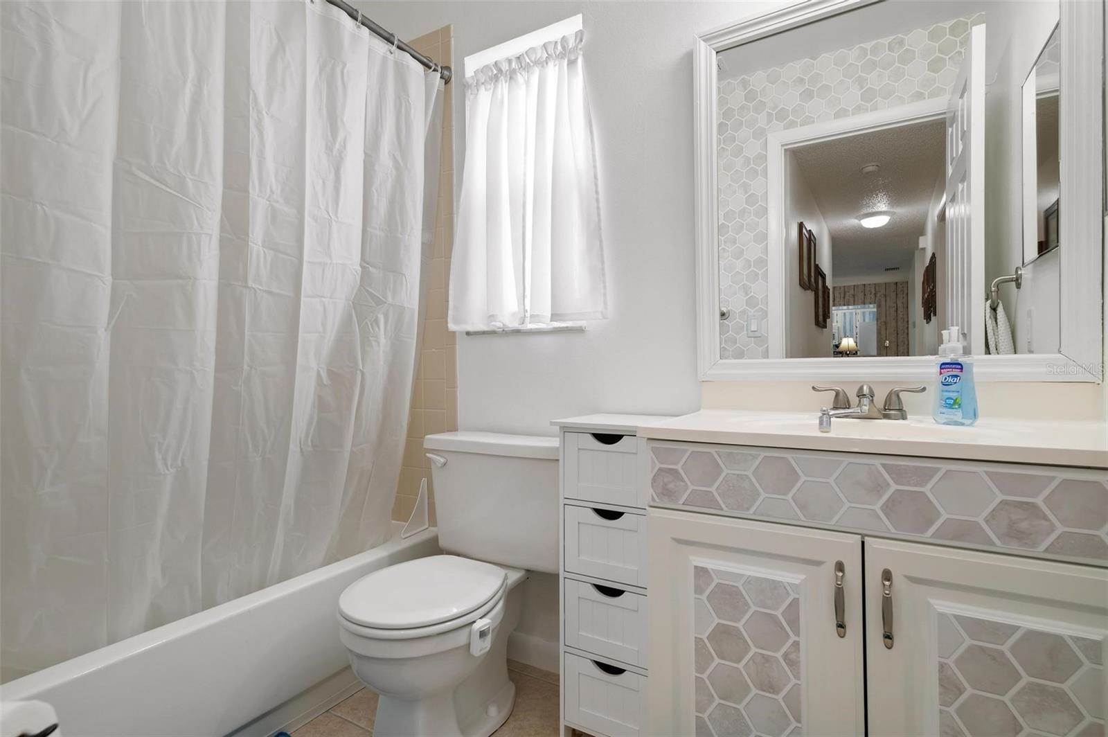 4121 Palau Drive, Sarasota, FL 34241