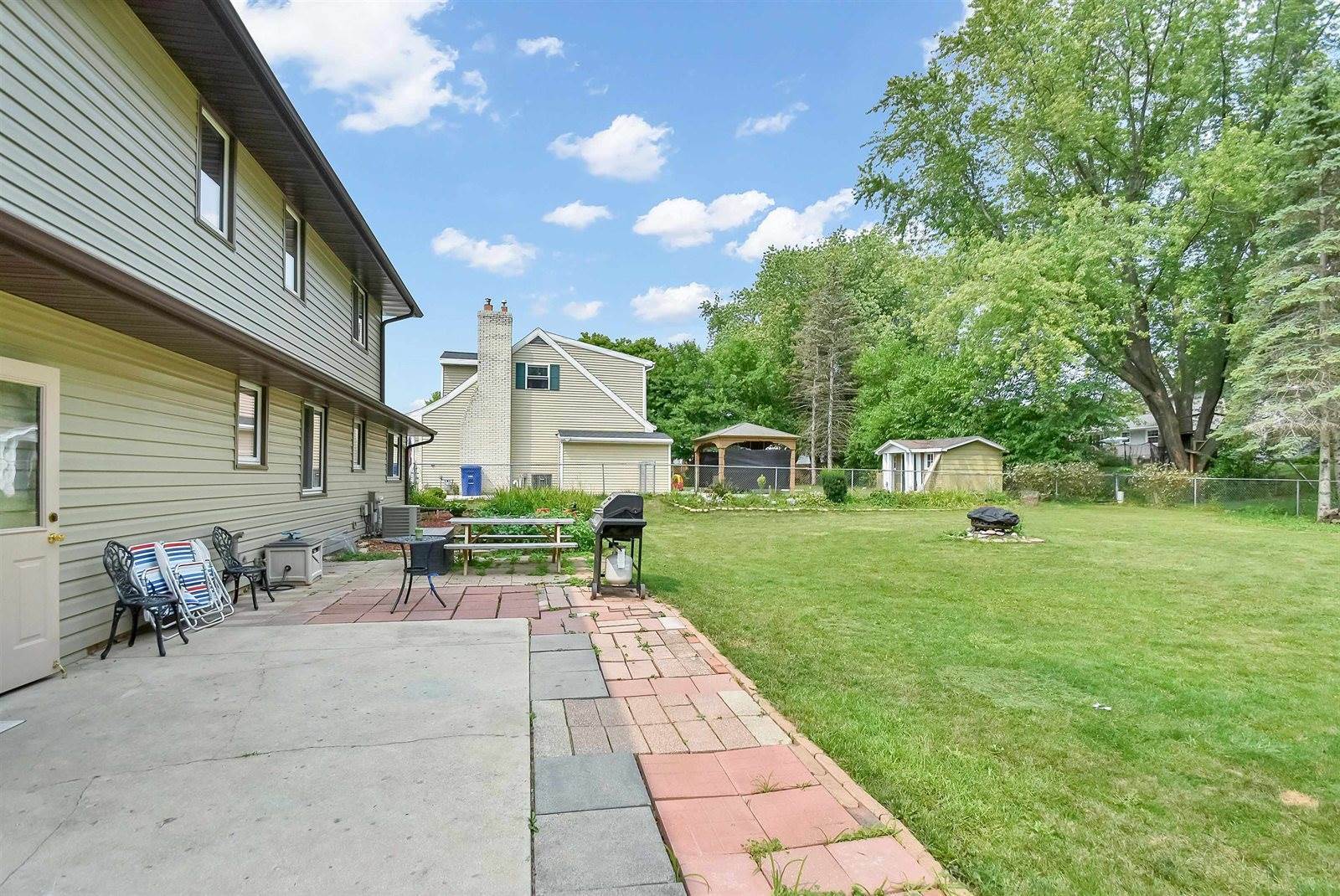 541 Alpine Drive, Green Bay, WI 54311