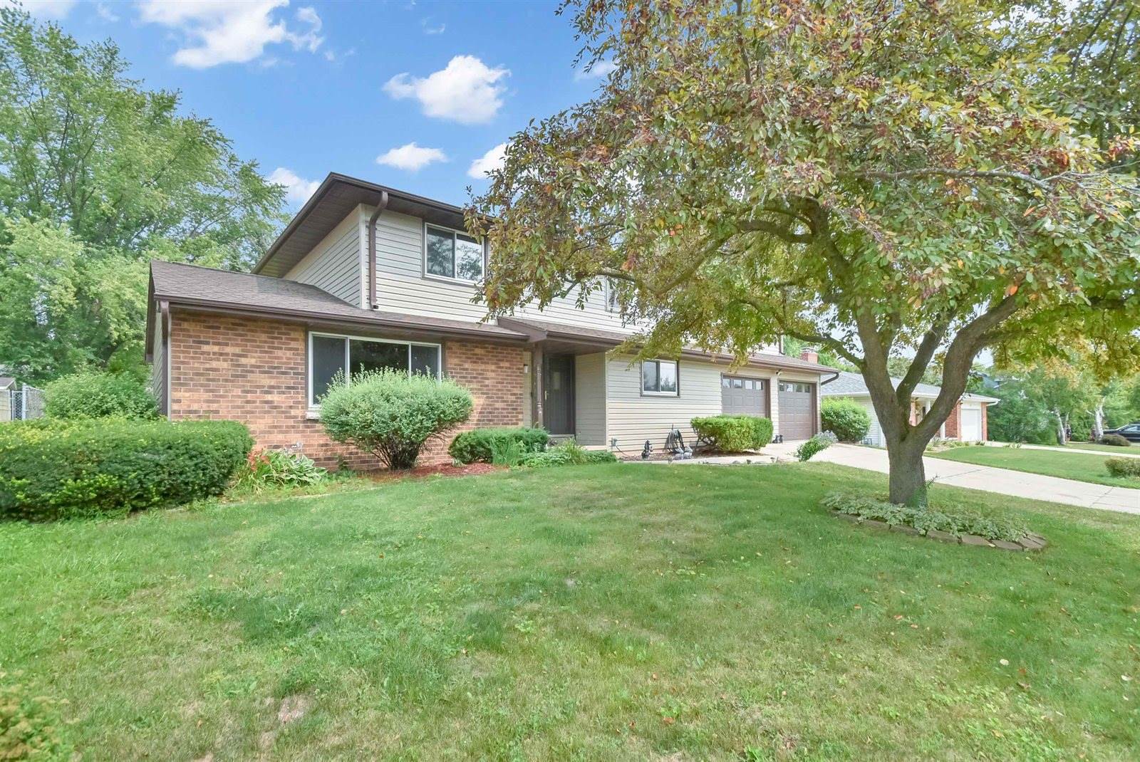 541 Alpine Drive, Green Bay, WI 54311