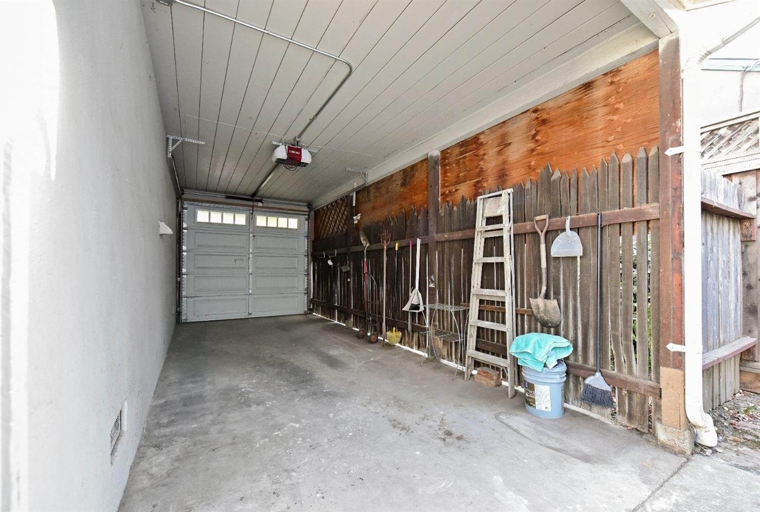 3921 Kings Way, Sacramento, CA 95821