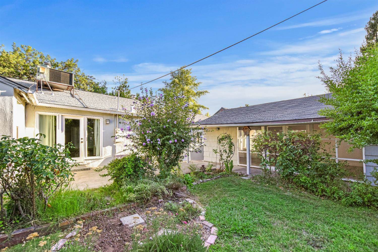 3921 Kings Way, Sacramento, CA 95821